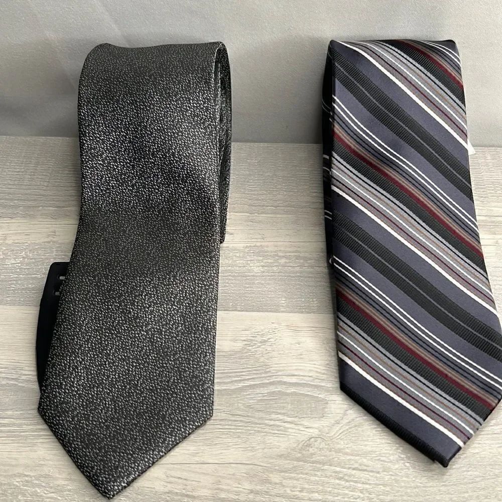 Bundle of 2 men’s ties new with tags